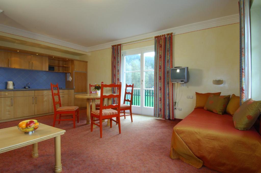 Die Wunder S Ferienpension Portschach am Woerthersee Exterior foto